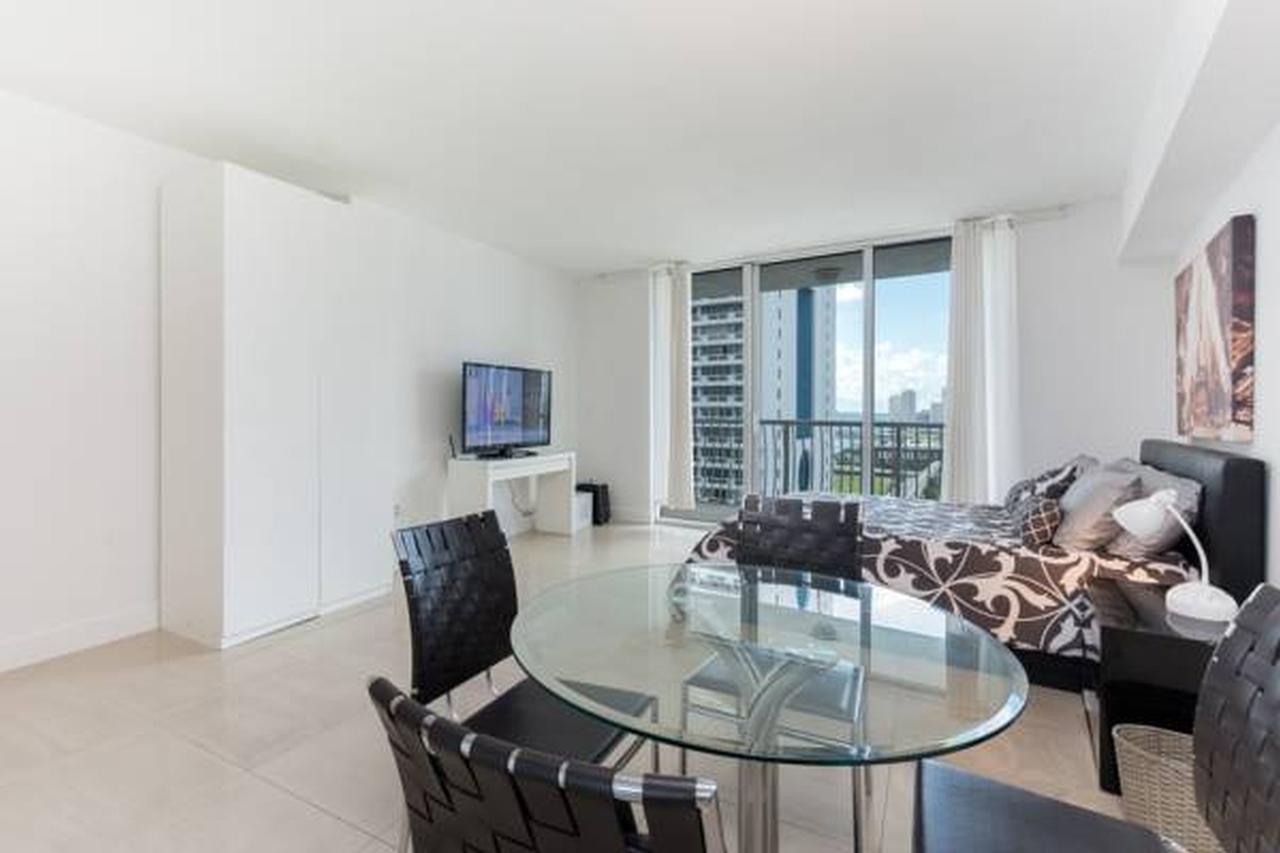 Opera Tower Apartment Miami Exterior photo